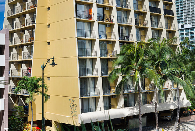 Aqua Bamboo Waikiki