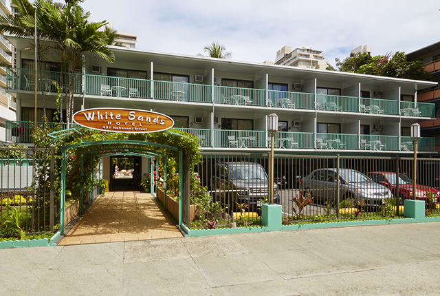 Aqua White Sands Hotel