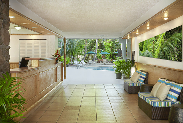 Aqua White Sands Hotel