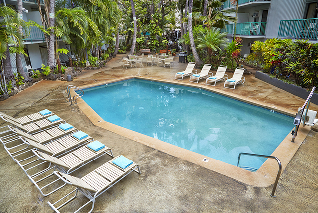 Aqua White Sands Hotel