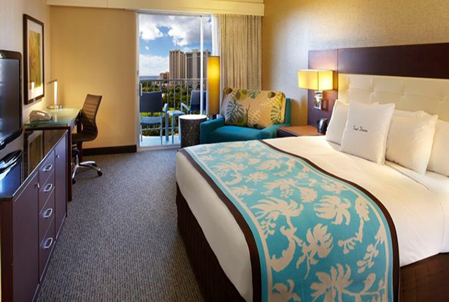 DoubleTree by Hilton Alana - Waikiki Beach