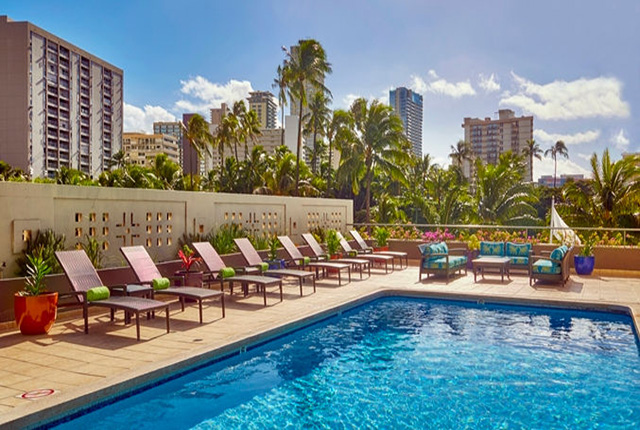 DoubleTree by Hilton Alana - Waikiki Beach