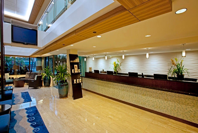 DoubleTree by Hilton Alana - Waikiki Beach