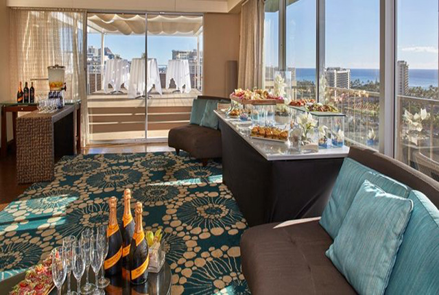 DoubleTree by Hilton Alana - Waikiki Beach