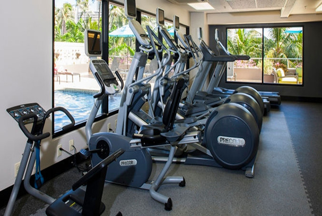 DoubleTree by Hilton Alana - Waikiki Beach