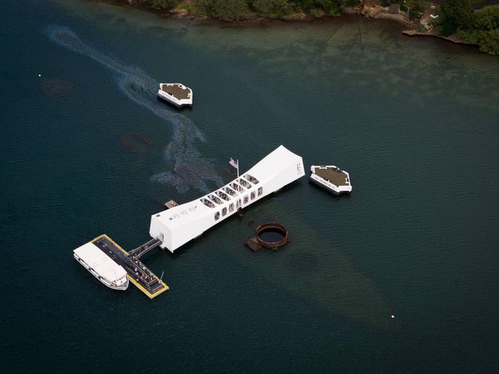 【Private Charters】The best Pearl Harbor + Missouri Battleship + City Tour【guaranteed arizona and Missouri tickets not included+ 7 hours】